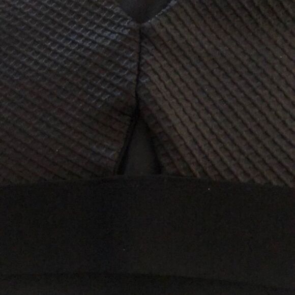 Heroine Sport Black Embossed Swap Sports Bra - Picture 5 of 7